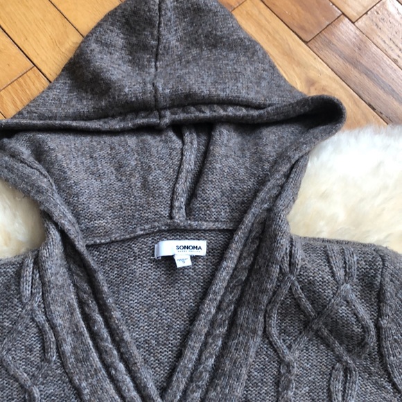 SONOMA Goods For Life Super soft v-neck hooded sweater in light brown. Size S. - Picture 5 of 13